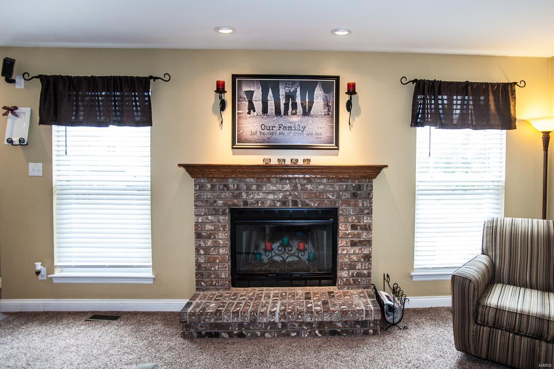 4710 Rutledge Way Drive St. Louis, MO 63129 - Photo 7 of 37 Gallery Image 7