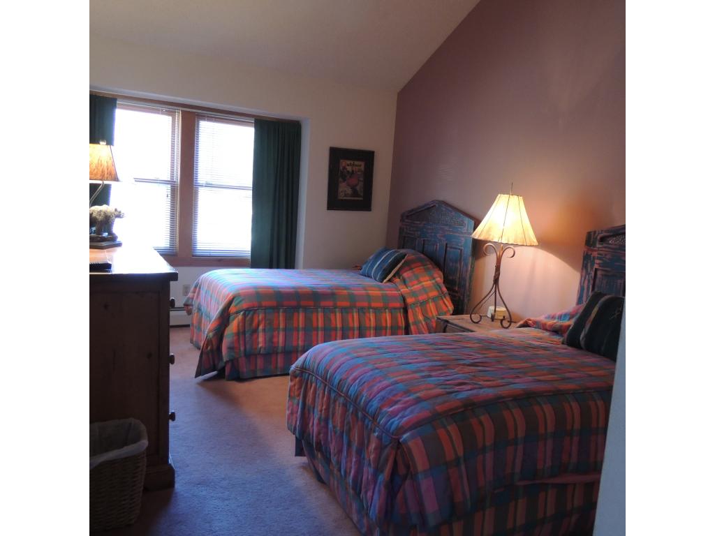 47 B Greenspring Road, Unit 47B West Dover, VT 05356 - Photo 16 of 28 Gallery Image 16