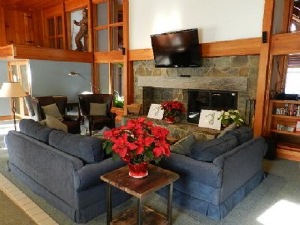 47 B Greenspring Road, Unit 47B West Dover, VT 05356 - Photo 23 of 28 Gallery Image 23