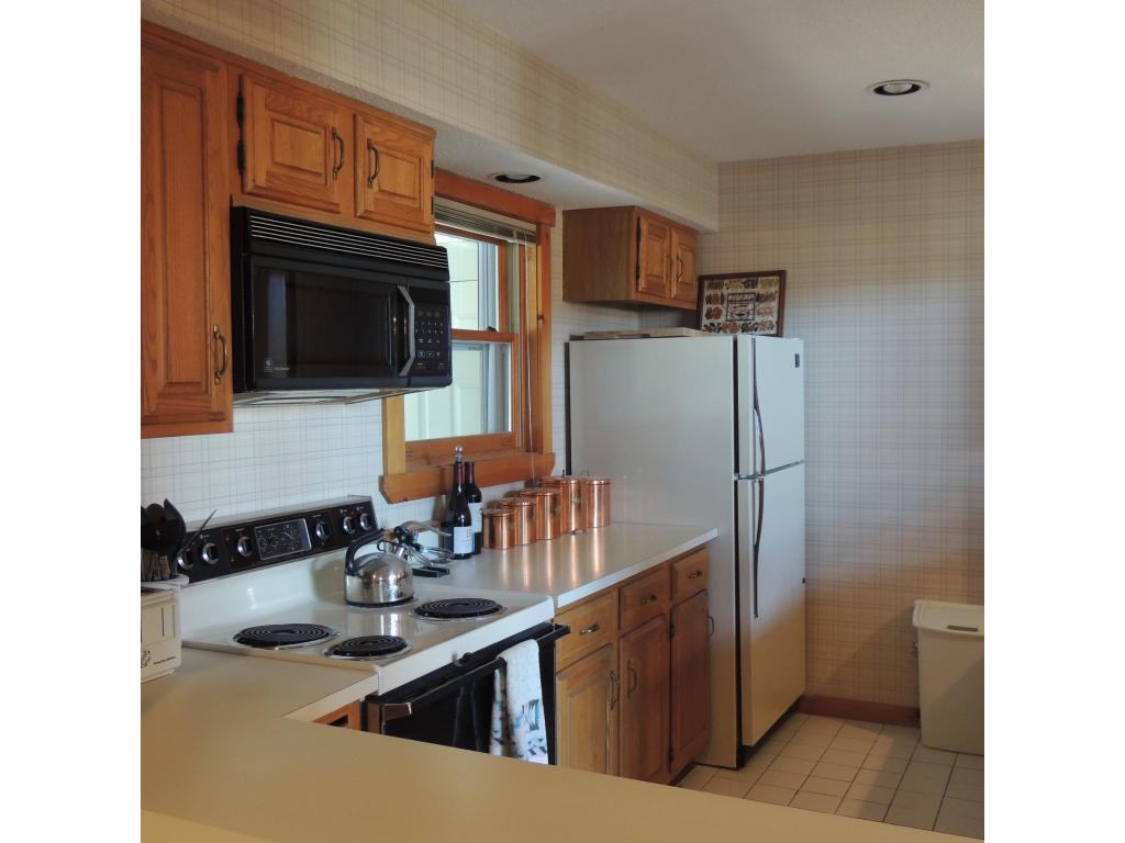 47 B Greenspring Road, Unit 47B West Dover, VT 05356 - Photo 10 of 28 Gallery Image 10