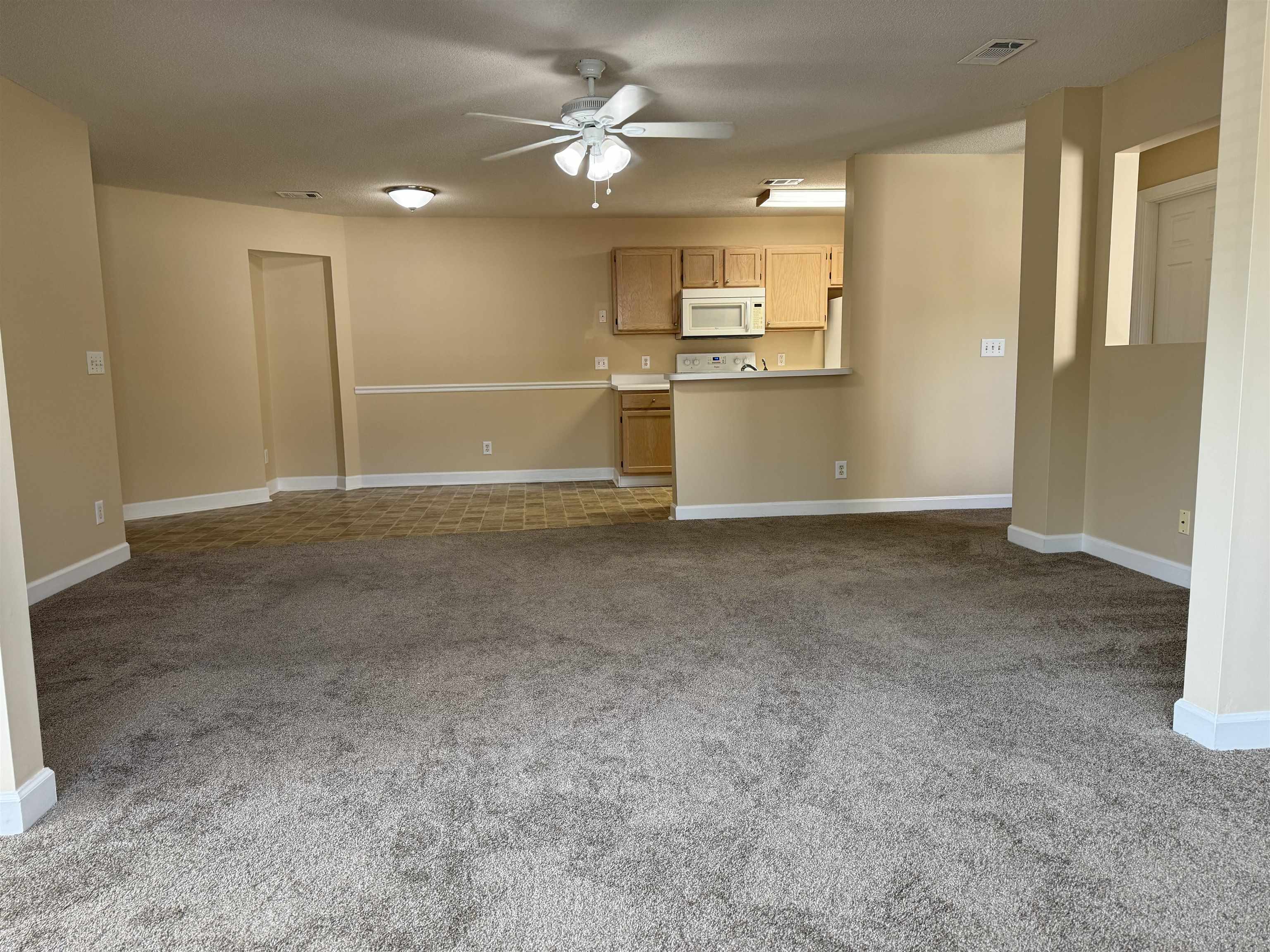 4375 Crepe Myrtle Court, Unit E Murrells Inlet, SC 29576 - Photo 3 of 46