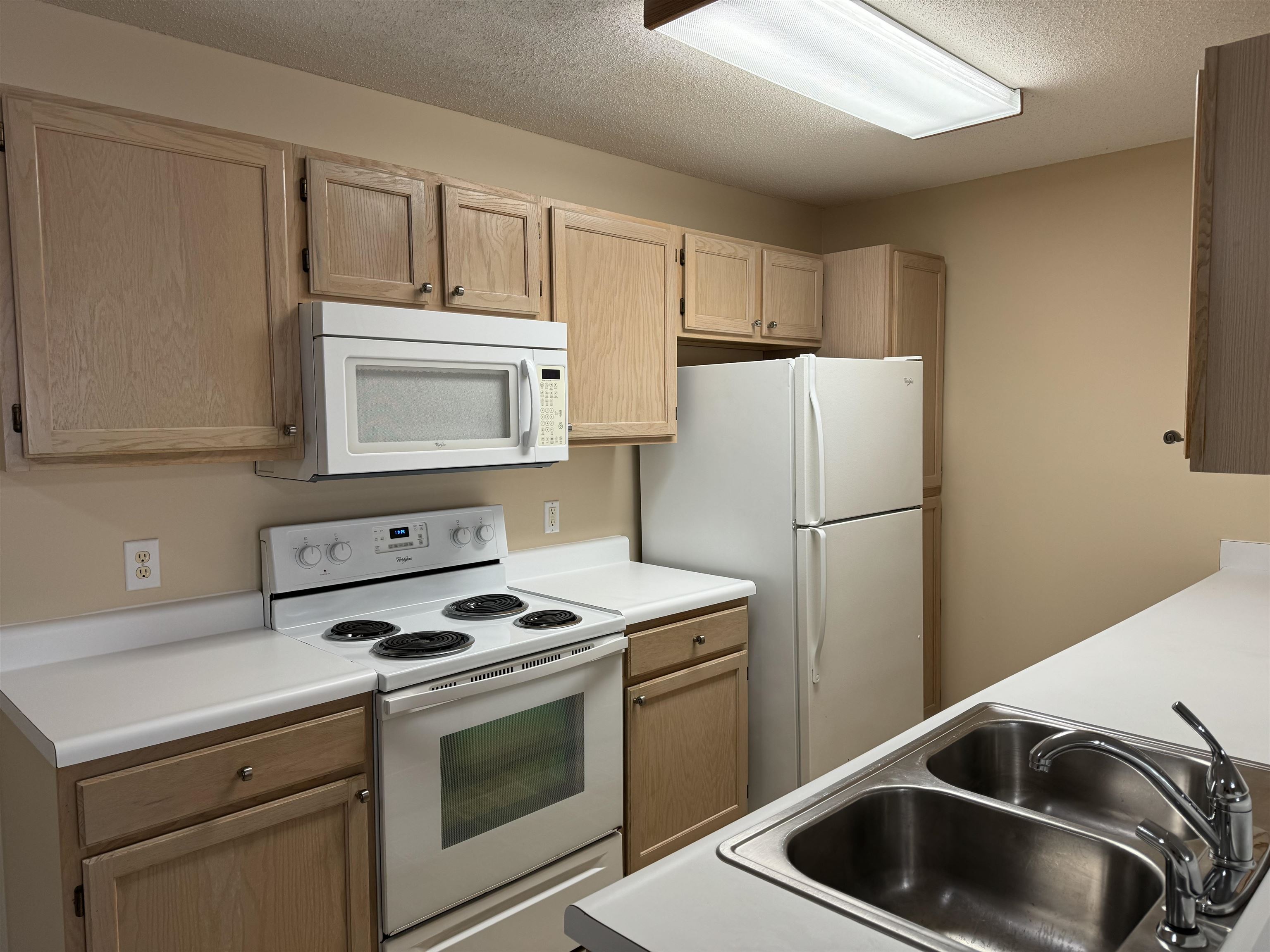 4375 Crepe Myrtle Court, Unit E Murrells Inlet, SC 29576 - Photo 8 of 46