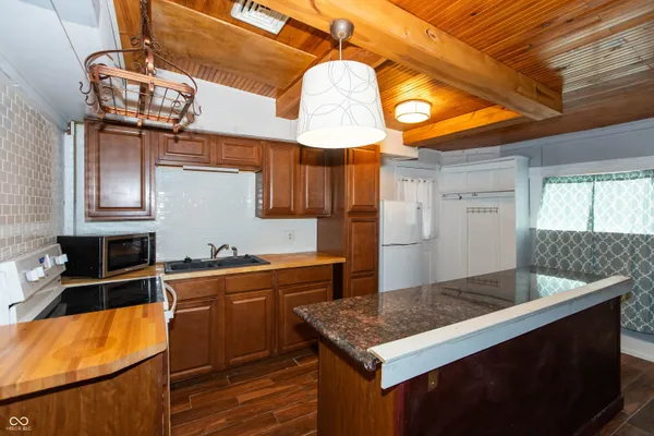 $399,900 | 929 Franklin Street, Columbus, IN 47201
