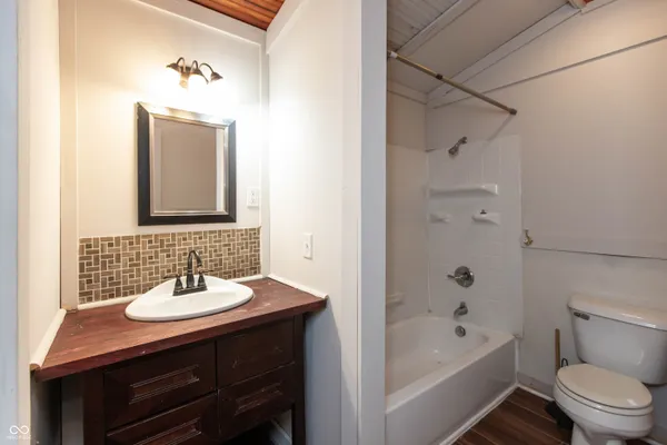 $399,900 | 929 Franklin Street, Columbus, IN 47201