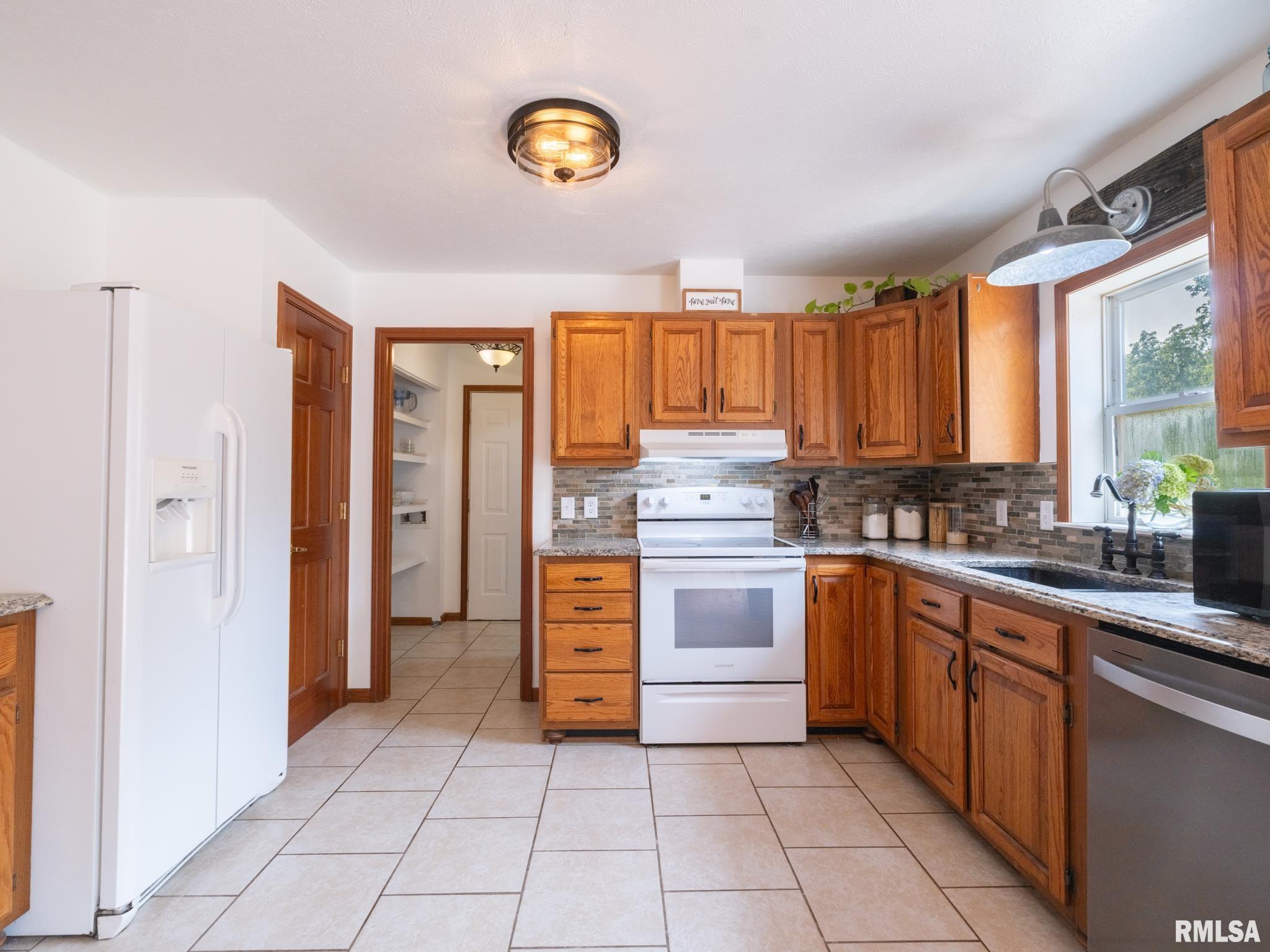 1753 Wiedman Road Lowpoint, IL 61545 - Photo 14 of 55 Gallery Image 14