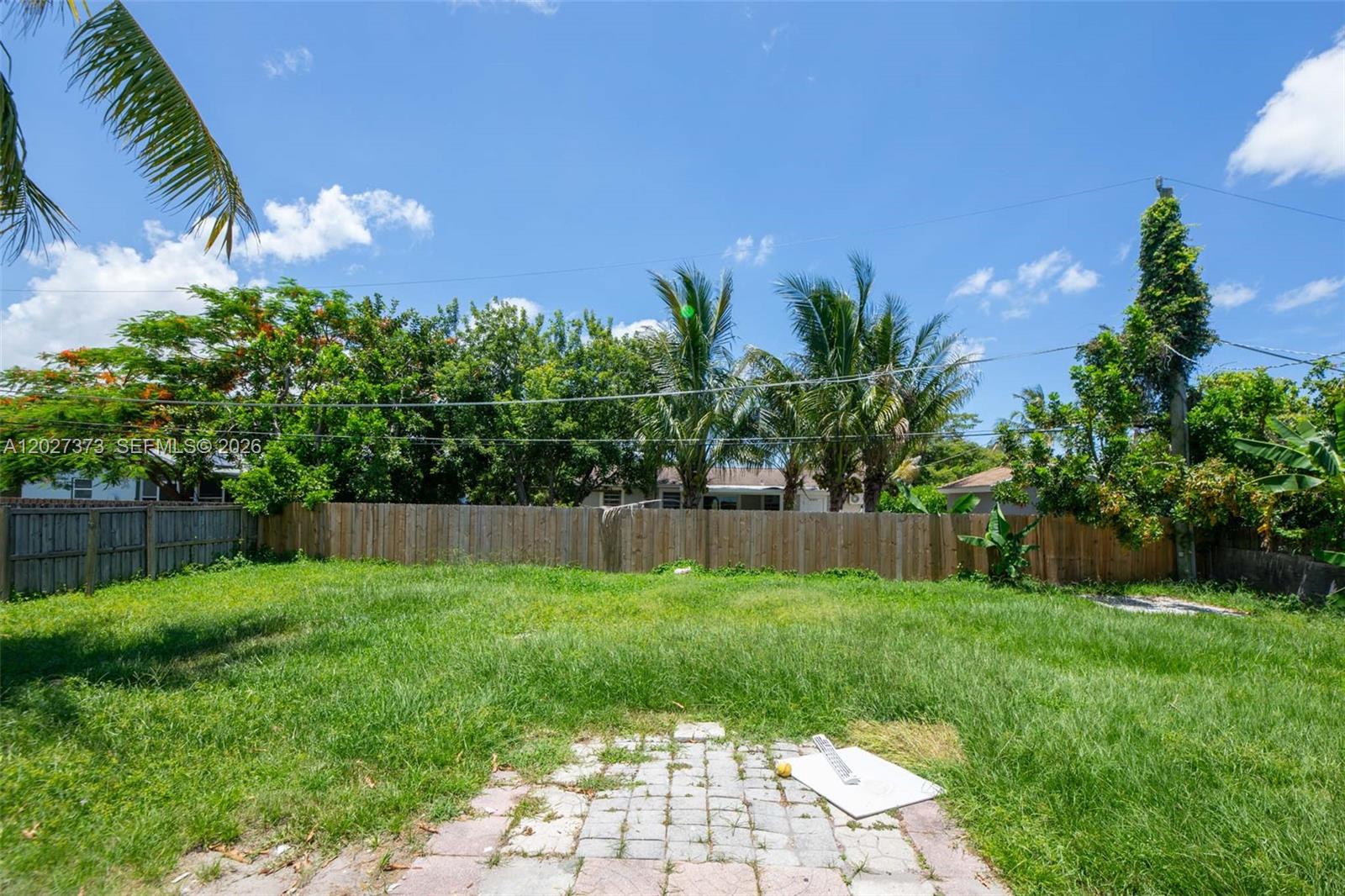 3327 Sapphire Road Lake Worth, FL 33462 - Photo 31 of 34