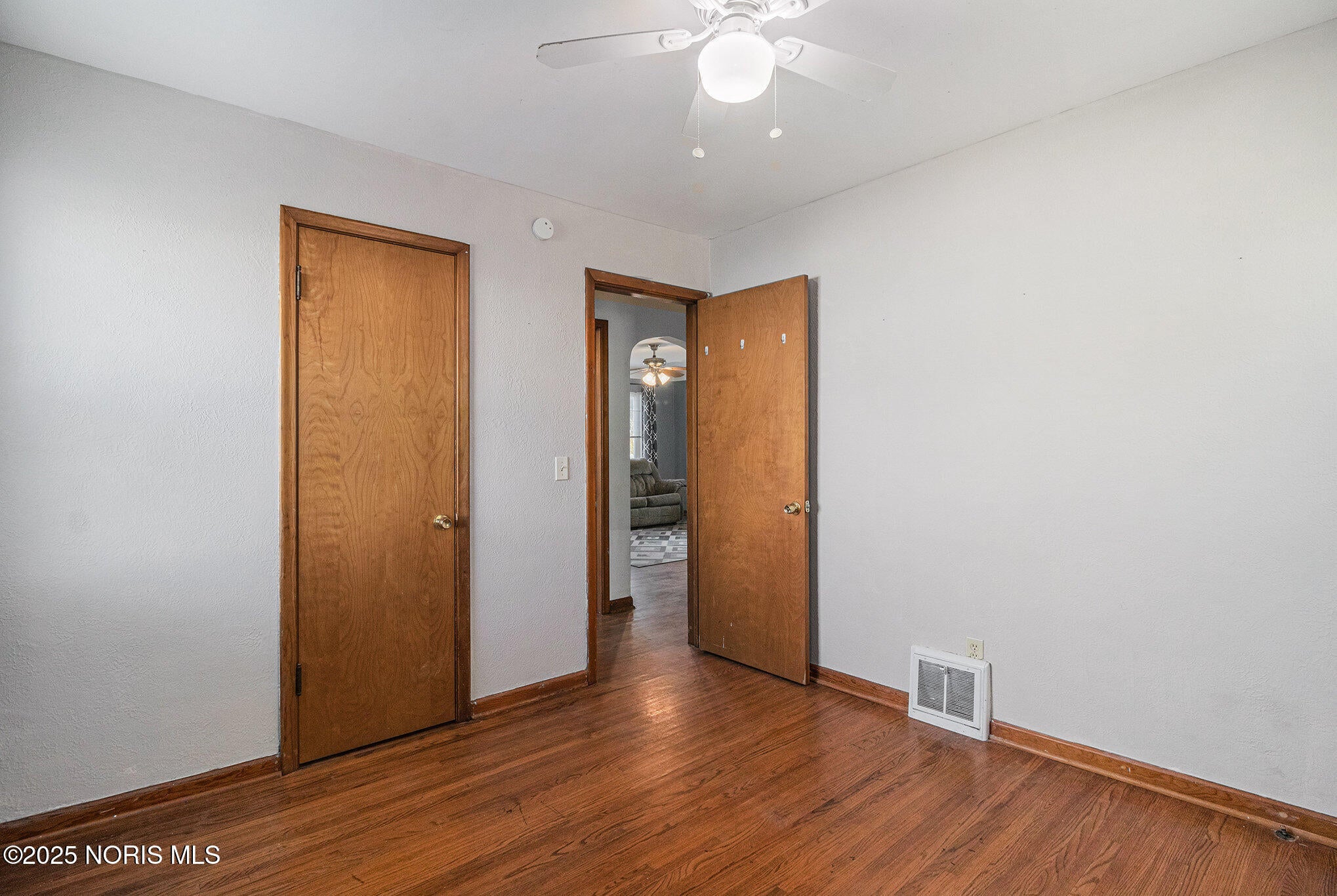 539 Independence Road Toledo, OH 43607 - Photo 5 of 17 010_539_independence_rd_19_364