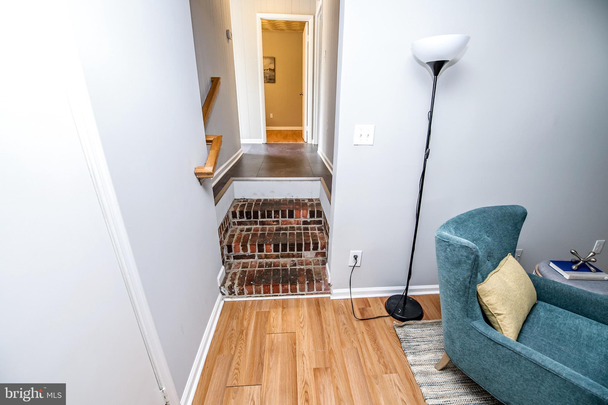 17713 Queen Anne Road Upper Marlboro, MD 20774 - Photo 9 of 35 LIving Room