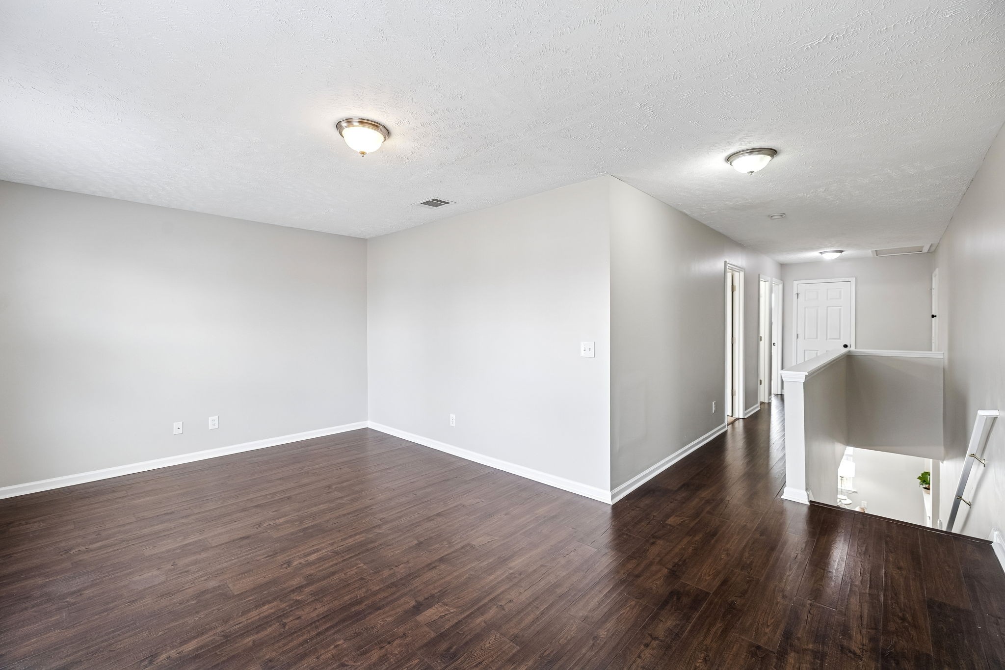 5807 Roxbury Drive Murfreesboro, TN 37128 - Photo 37 of 99 a view of a livingroom with wooden floor