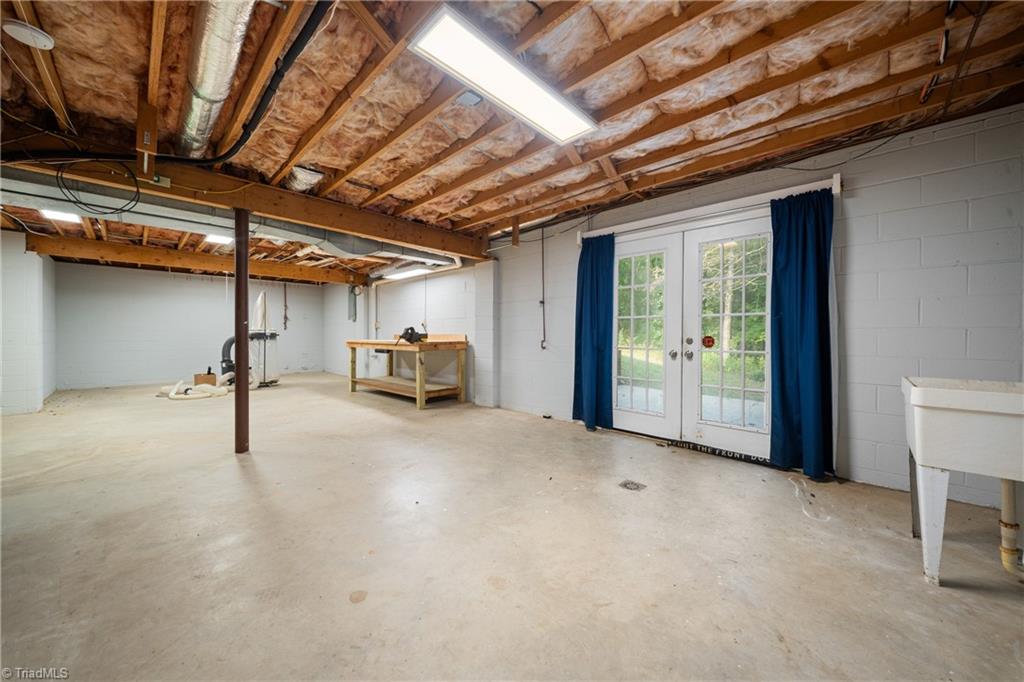 6750 Leward Road Pfafftown, NC 27040 - Photo 29 of 35 Gallery Image 29