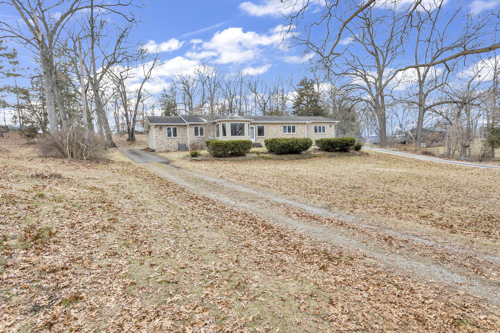 7805 Jefferson Road Brooklyn, MI 49230 - Photo 1 of 65 Beautiful Setting