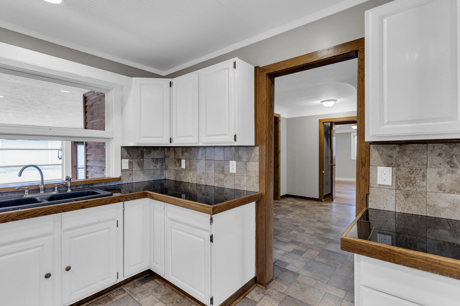 7805 Jefferson Road Brooklyn, MI 49230 - Photo 13 of 65 Kitchen