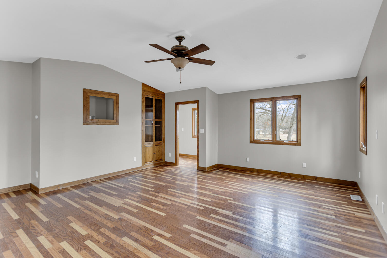 7805 Jefferson Road Brooklyn, MI 49230 - Photo 22 of 65 Primary BR #1