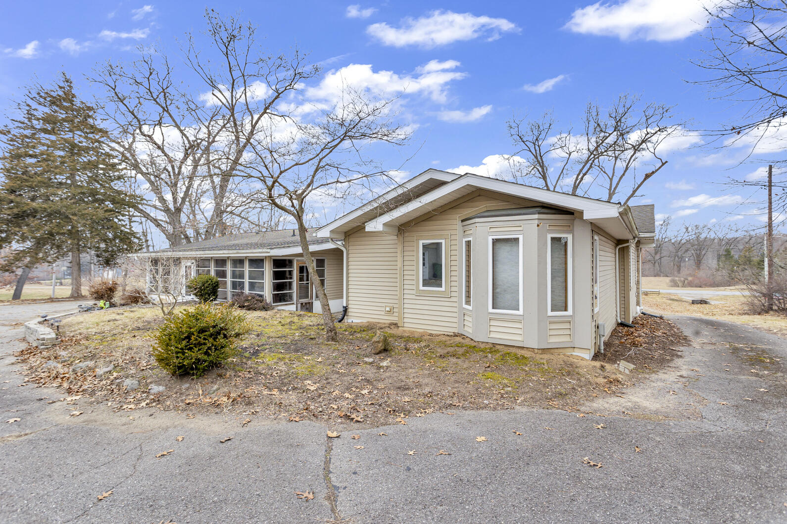 7805 Jefferson Road Brooklyn, MI 49230 - Photo 51 of 65 Back View
