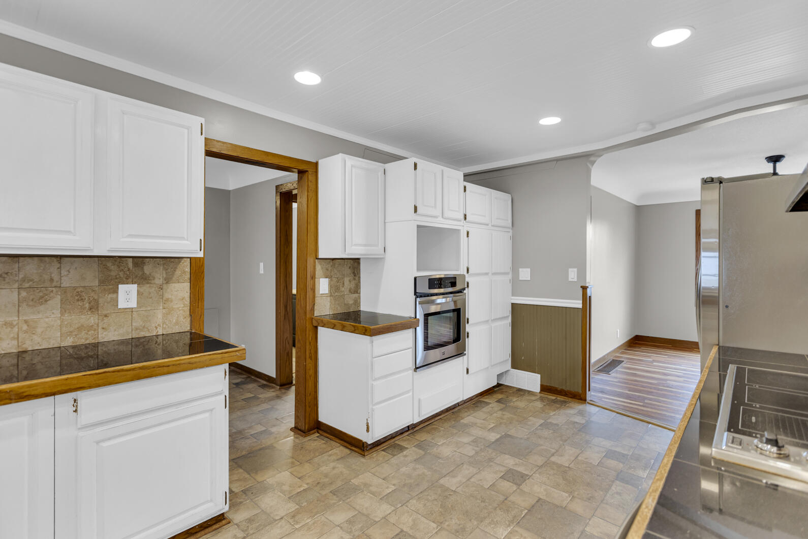 7805 Jefferson Road Brooklyn, MI 49230 - Photo 10 of 65 Kitchen