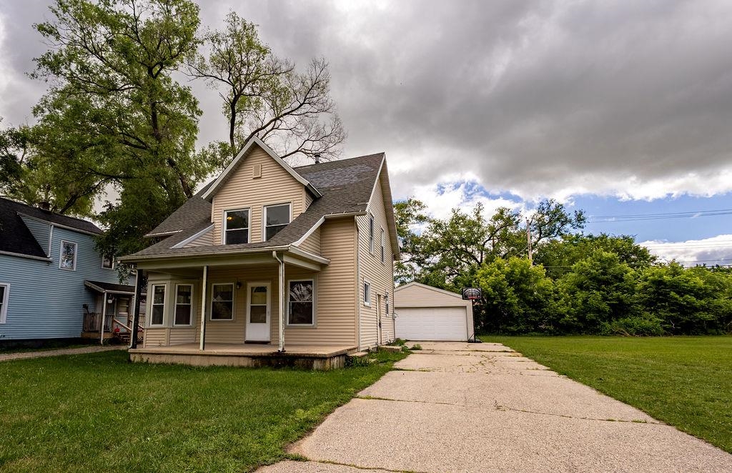 2017 South Nelson Beloit, WI 53511 - Photo 19 of 19