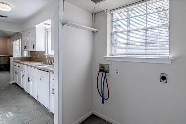 $1,500 | 295 Broadmoor Street, Trinity, TX 75862