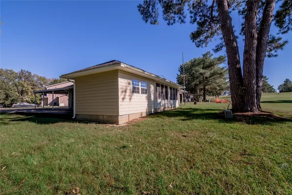 $1,500 | 295 Broadmoor Street, Trinity, TX 75862