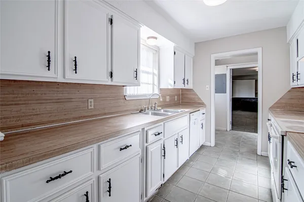 $1,500 | 295 Broadmoor Street, Trinity, TX 75862