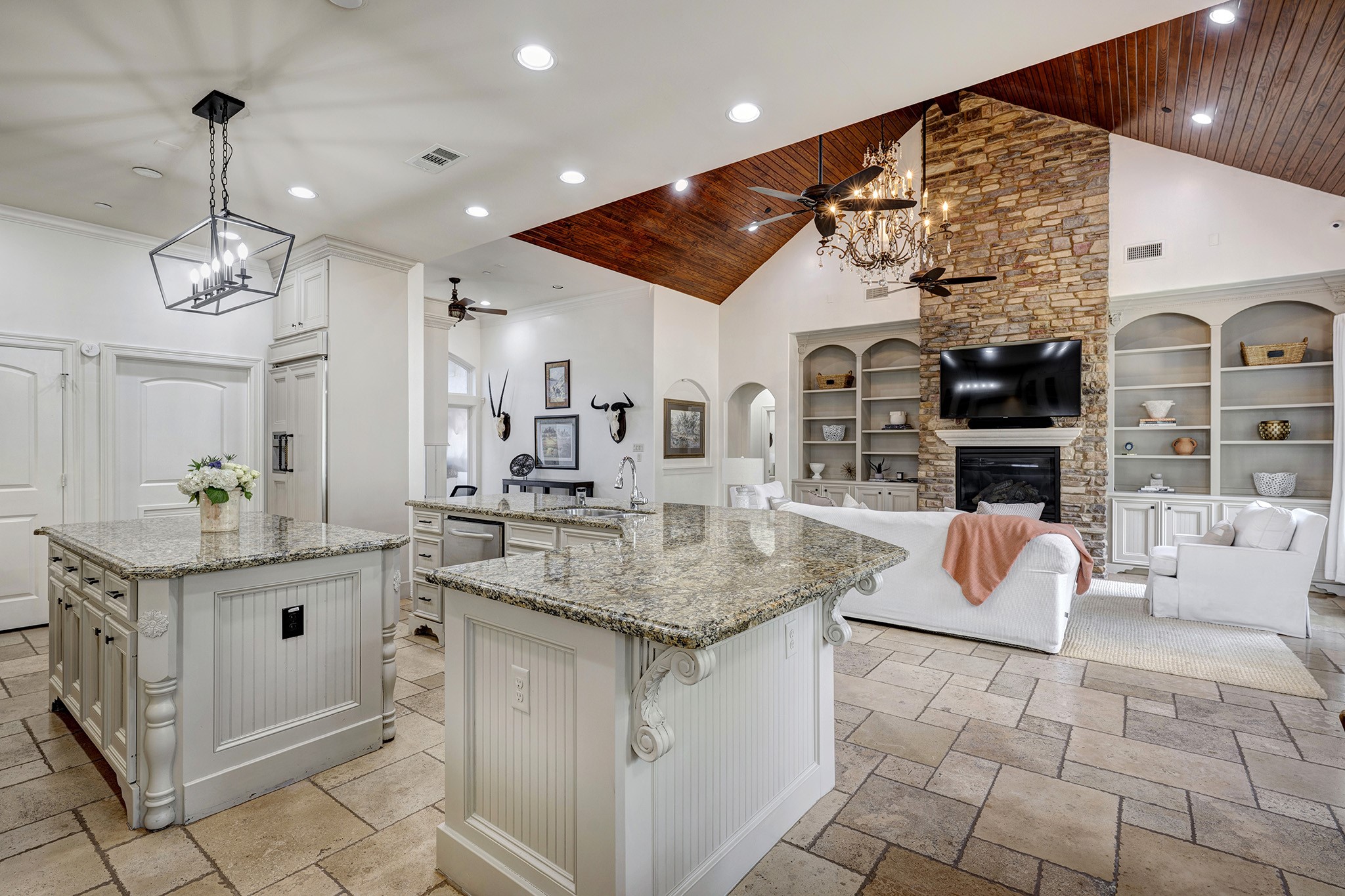 1324 Bingle Road Spring Valley Village, TX 77055 - Photo 9 of 22