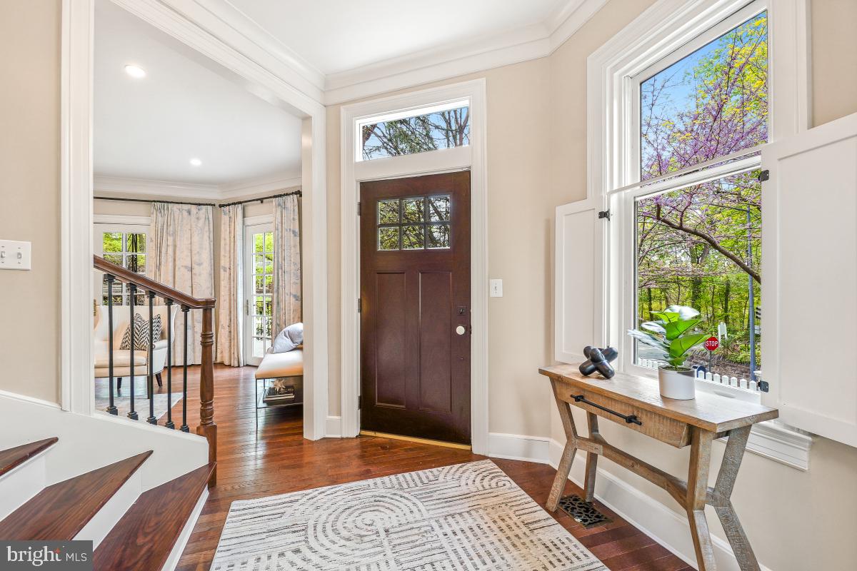 2021 Klingle Road Northwest Washington, DC 20010 - Photo 11 of 52 Gallery Image 11