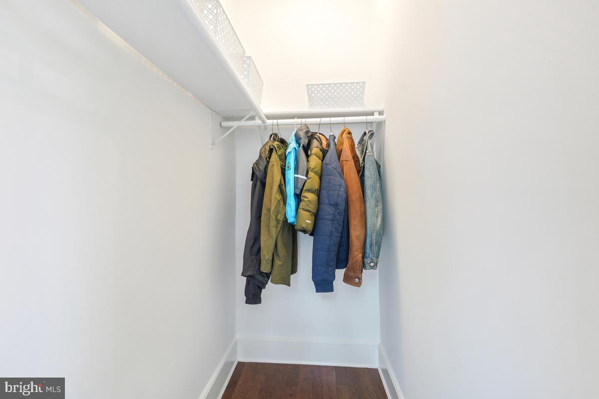 2021 Klingle Road Northwest Washington, DC 20010 - Photo 12 of 52 Gallery Image 12