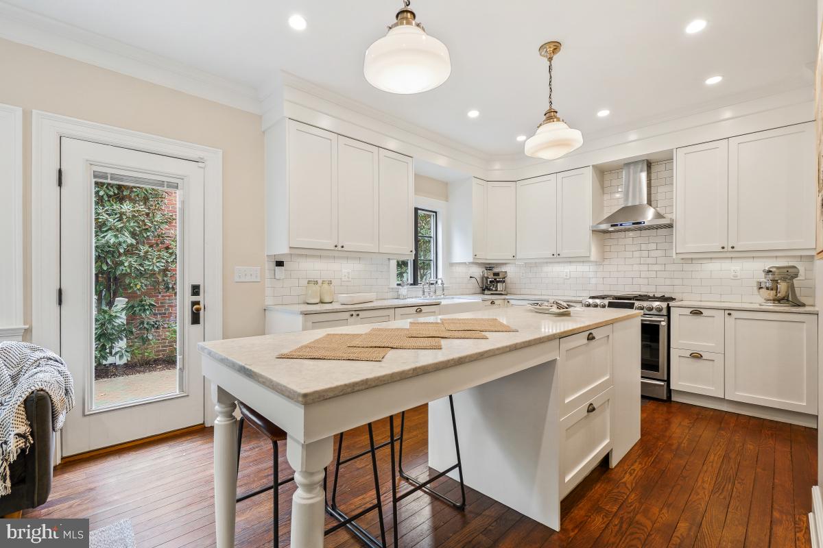 2021 Klingle Road Northwest Washington, DC 20010 - Photo 26 of 52 Gallery Image 26