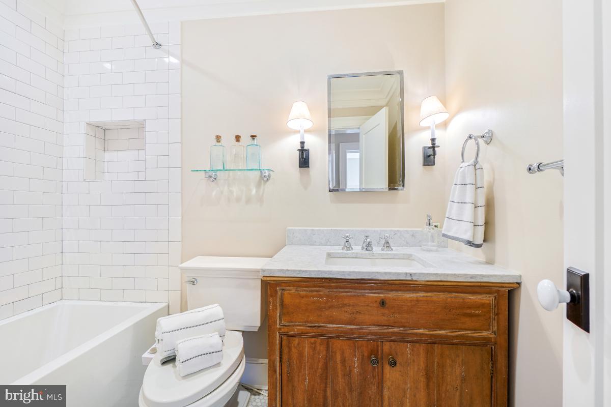 2021 Klingle Road Northwest Washington, DC 20010 - Photo 44 of 52 Gallery Image 44