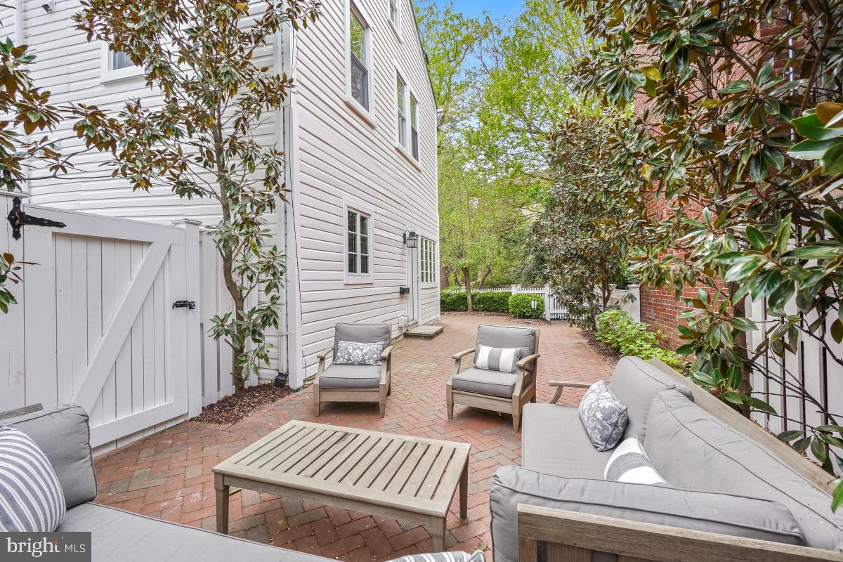 2021 Klingle Road Northwest Washington, DC 20010 - Photo 48 of 52 Gallery Image 48