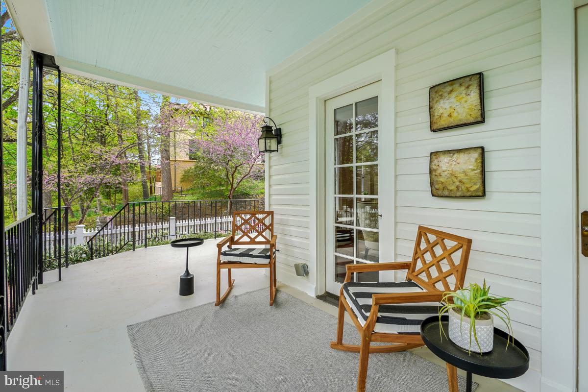 2021 Klingle Road Northwest Washington, DC 20010 - Photo 5 of 52 Gallery Image 5