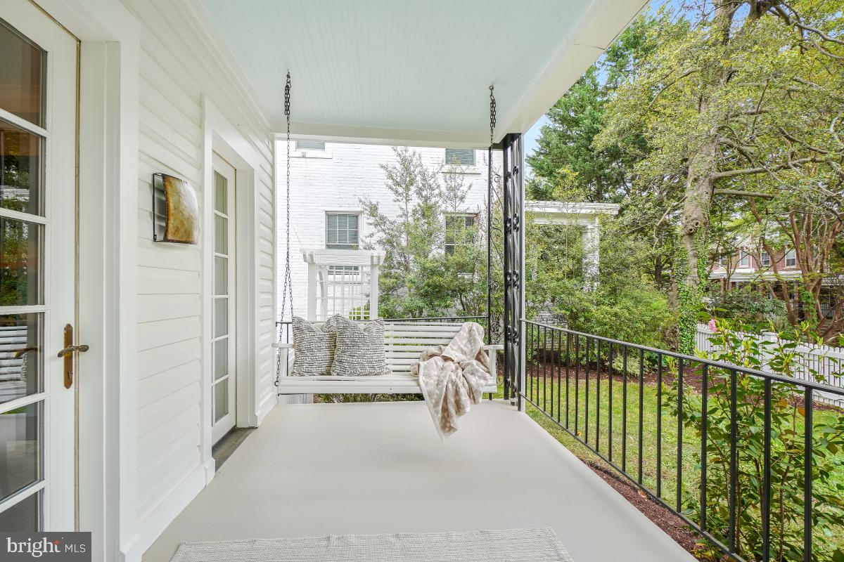 2021 Klingle Road Northwest Washington, DC 20010 - Photo 6 of 52 Gallery Image 6