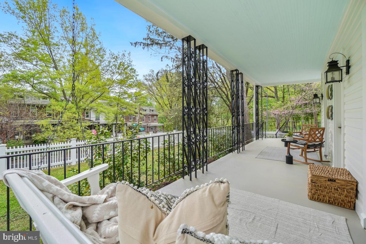 2021 Klingle Road Northwest Washington, DC 20010 - Photo 7 of 52 Gallery Image 7