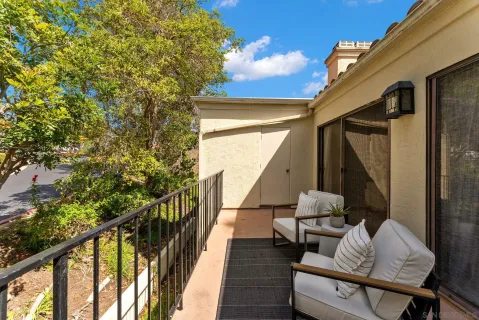 $769,900 | 3118 Vista Grande, Carlsbad, CA 92009