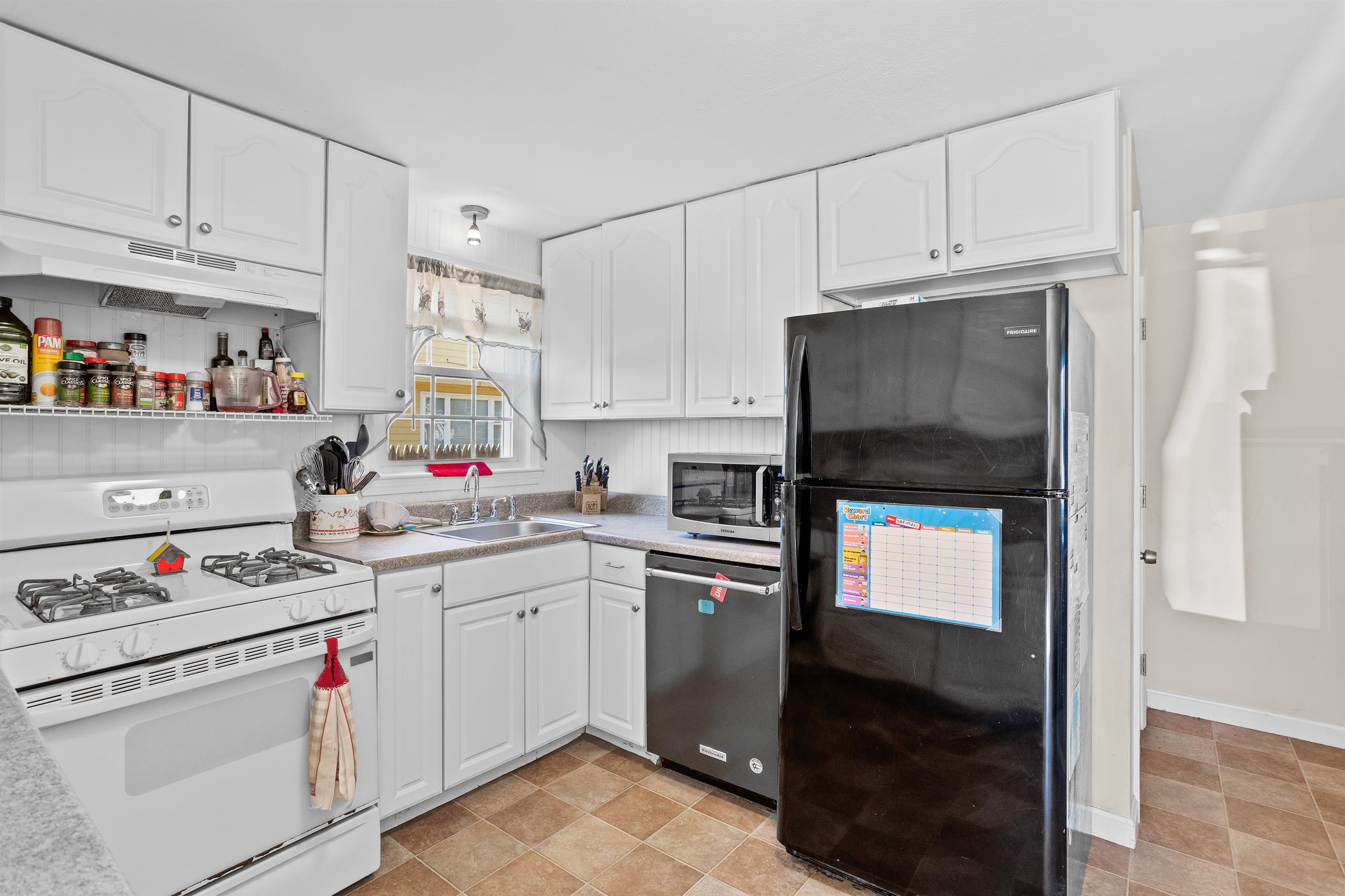69 Caldwell Road, Unit A Nashua, NH 03060 - Photo 24 of 25 Gallery Image 24
