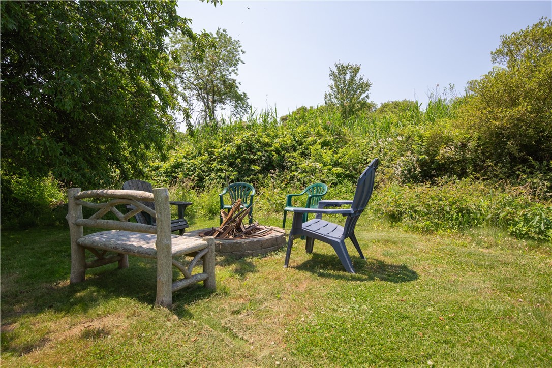201 Paradise Avenue Middletown, RI 02842 - Photo 5 of 48 Side yard to south of house