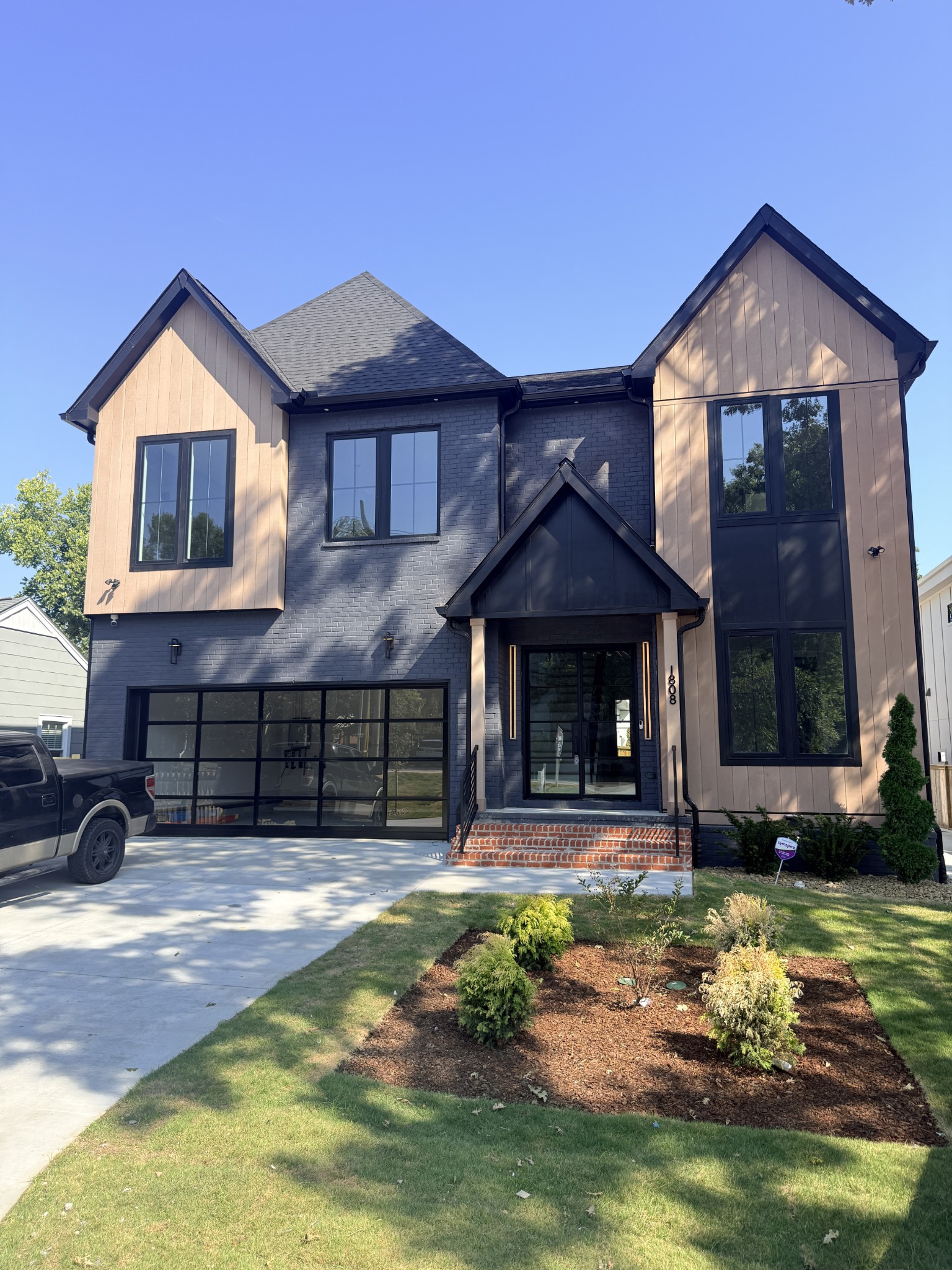 1808 Shackleford Road Nashville, TN 37215 - Photo 2 of 24 Gallery Image 2