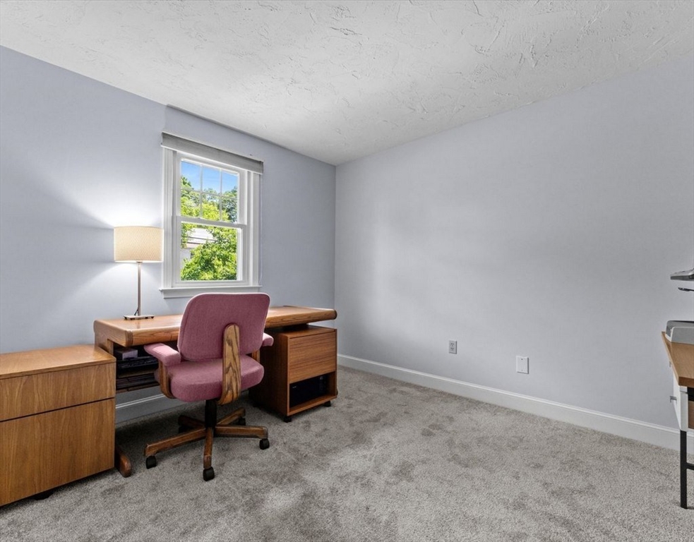 9 Pleasantview Terrace Framingham, MA 01701 - Photo 25 of 35 a livingroom with workspace and a window