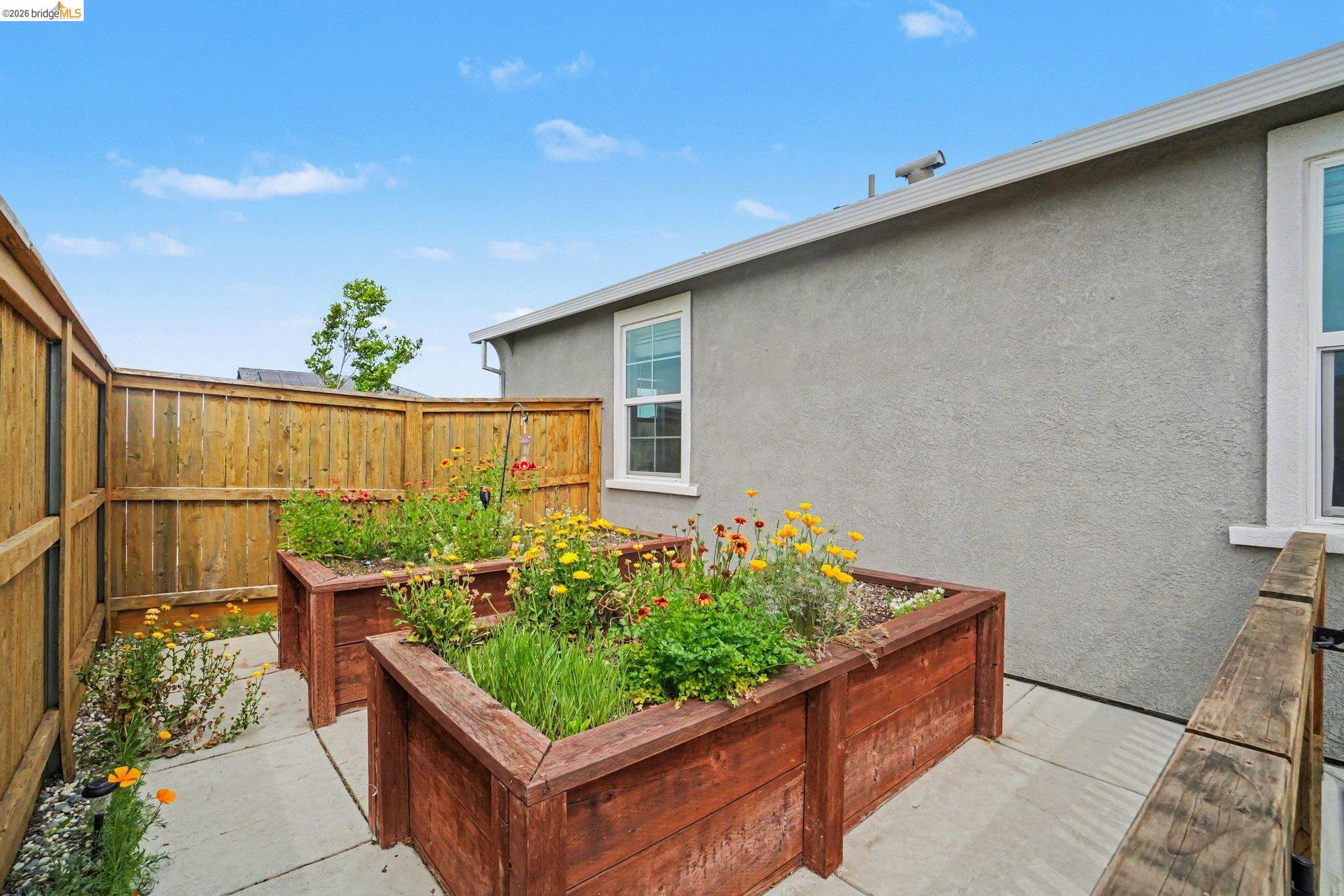 4585 Prairie Path Rio Vista, CA 94571 - Photo 33 of 45 a view of a garden with an outdoor seating