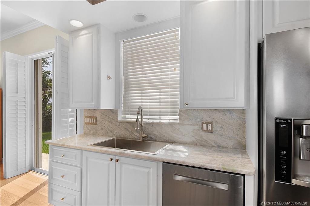 1494 Southwest Balmoral Trace Stuart, FL 34997 - Photo 17 of 45