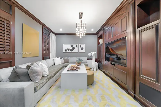 $8,750,000 | 5077 North Bay Road, Miami Beach, FL 33140