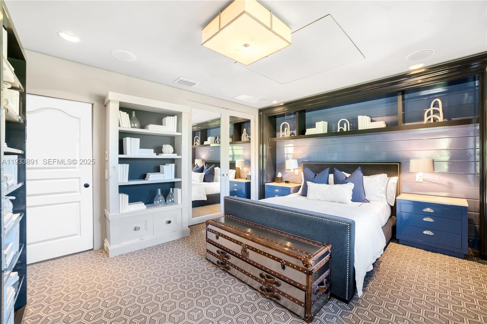 5077 North Bay Road Miami Beach, FL 33140 - Photo 23 of 41