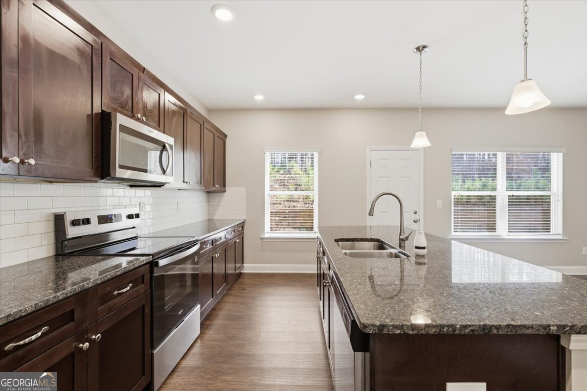 455 Pearson Circle Hampton, GA 30228 - Photo 11 of 35