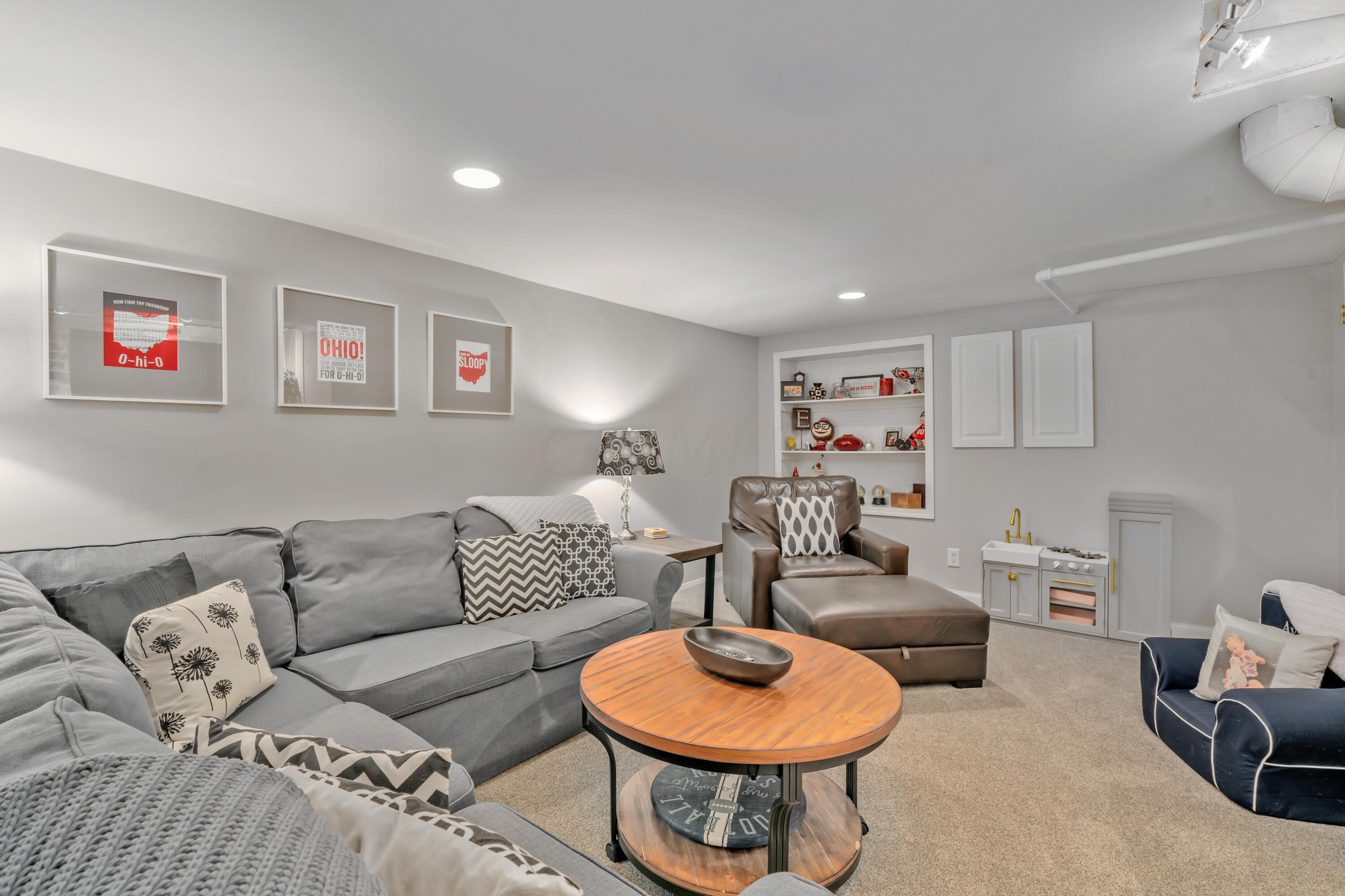194 Fallis Road Columbus, OH 43214 - Photo 34 of 50 Gallery Image 34