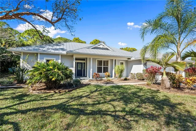 $875,000 | 449 Southeast Southwood Trail, Stuart, FL 34997