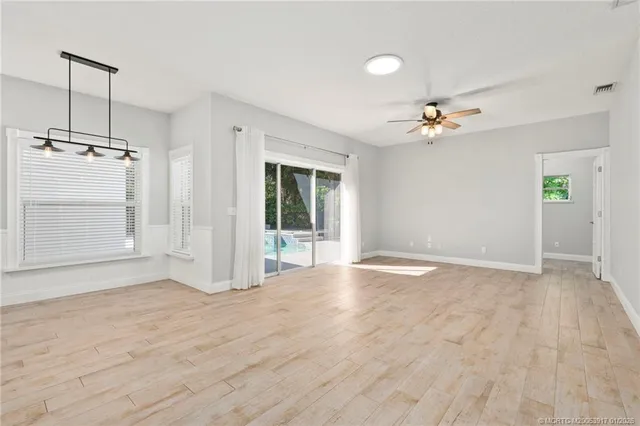 $875,000 | 449 Southeast Southwood Trail, Stuart, FL 34997