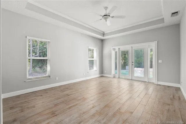 $875,000 | 449 Southeast Southwood Trail, Stuart, FL 34997