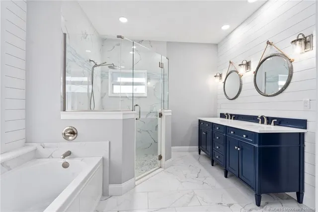 $875,000 | 449 Southeast Southwood Trail, Stuart, FL 34997