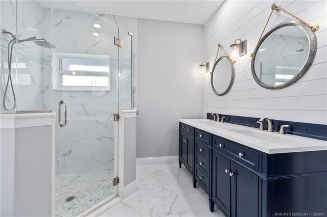 $875,000 | 449 Southeast Southwood Trail, Stuart, FL 34997