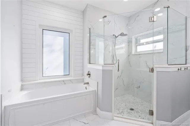 $875,000 | 449 Southeast Southwood Trail, Stuart, FL 34997