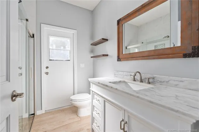 $875,000 | 449 Southeast Southwood Trail, Stuart, FL 34997